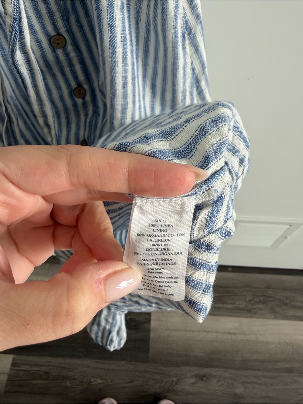 Faherty Seaside Linen Dress in Blue Stripe size Medium (M) - Picture 5 of 6